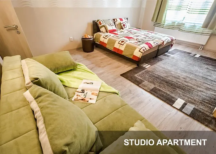 Bpr Corvin Cozy Apartment